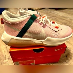 Nike Zoom Crossovers Size 6Y: Equivalent to a Woman’s 8. Brand new.